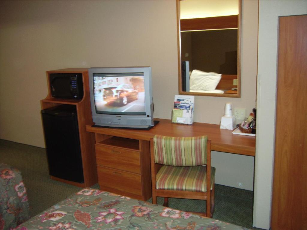 Parry Sound Inn And Suites Стая снимка